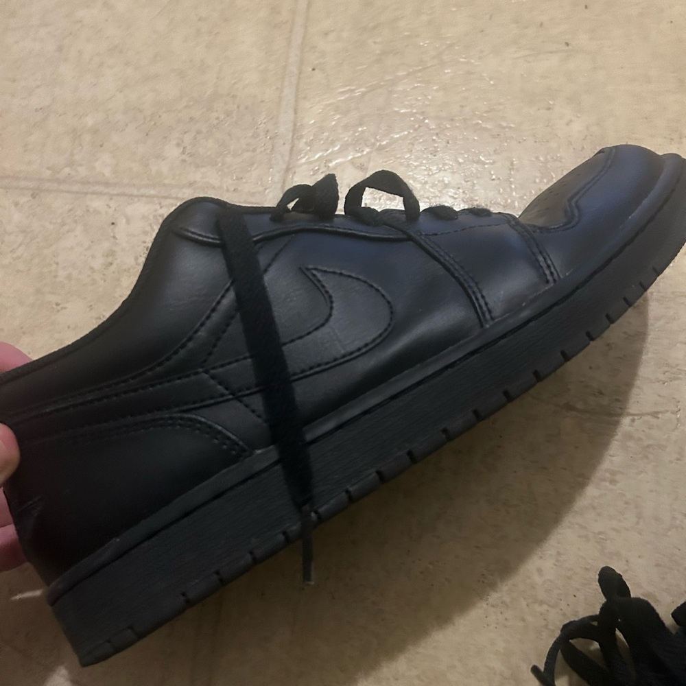 Nike Jordan 1 low all black